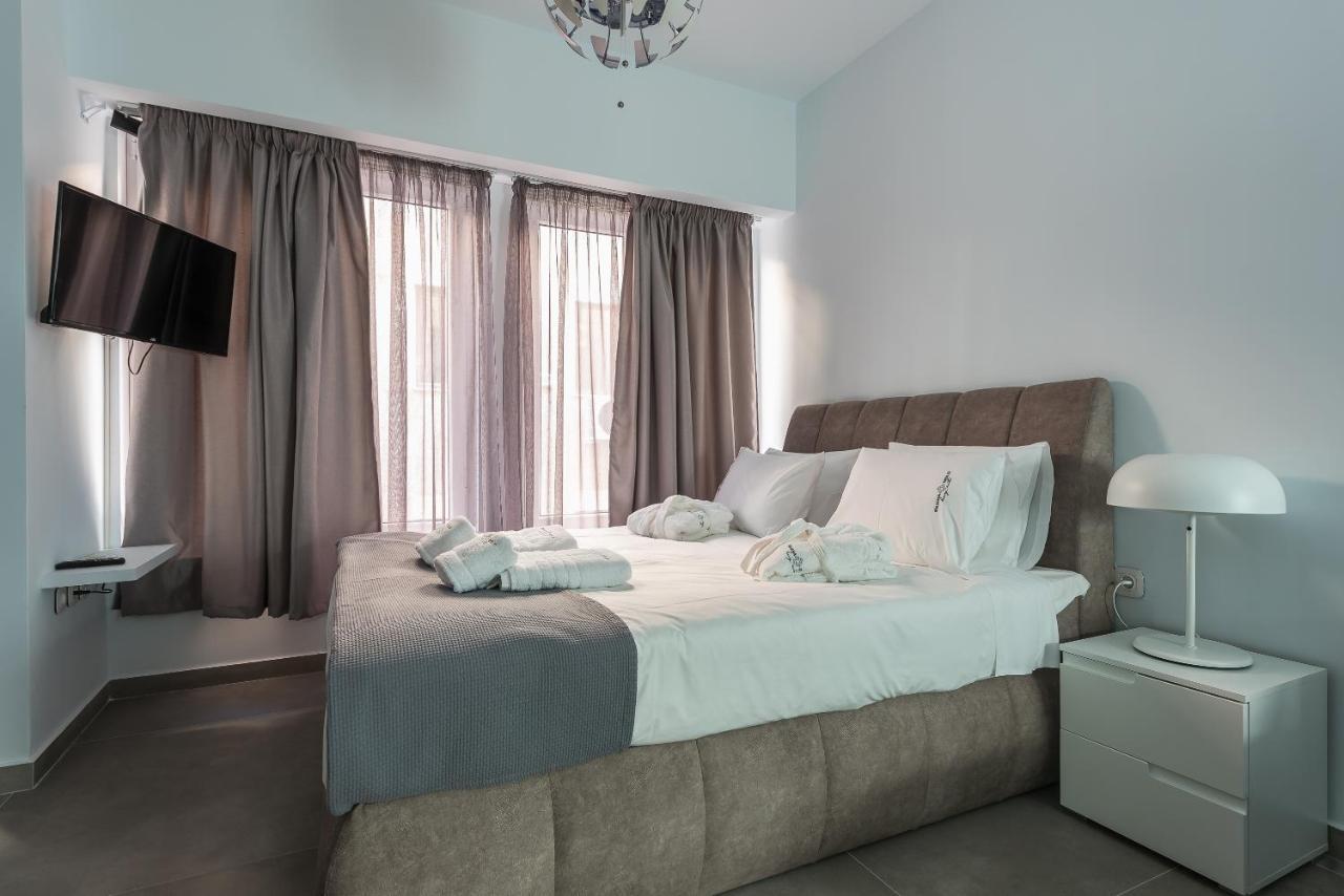Iguana Gold Luxury Suites 1Min From Ermou Str アテネ エクステリア 写真